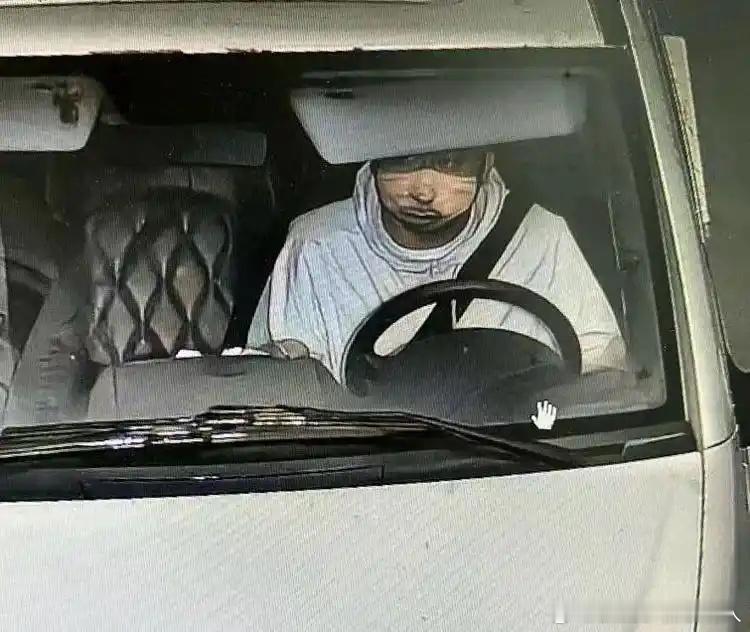 涉诈人员“取现”被抓。哥们，你知道现在不光是靠面向比对了吗[666] ​​​