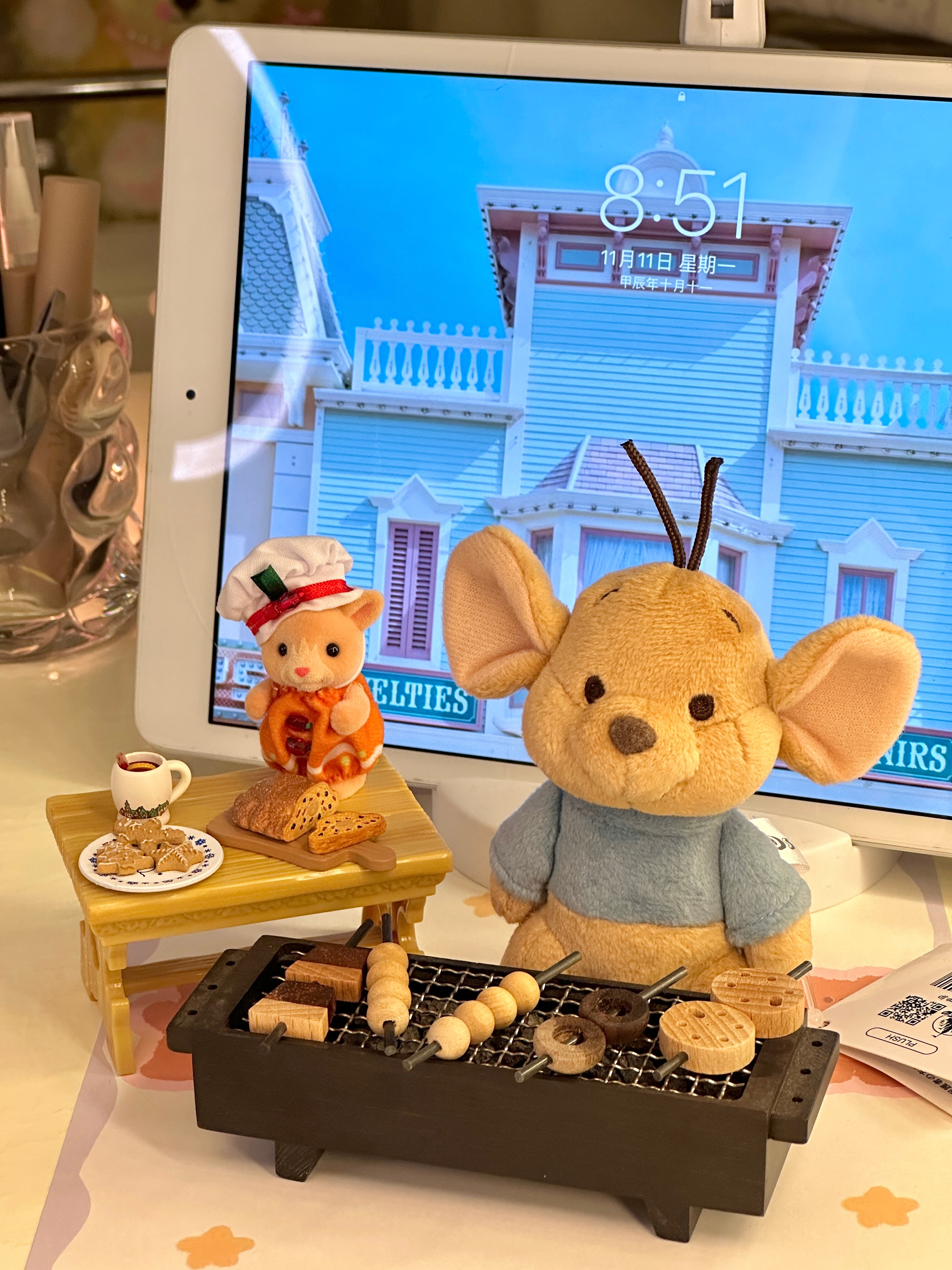 我的袋鼠小豆真的好可爱🦘小豆有小豆今天带的美瞳叫双眼无神💤跟小脚来拍迟到的生