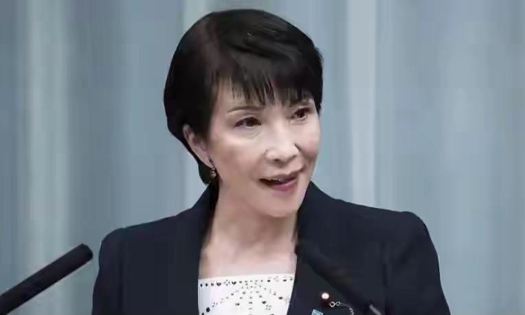 黄岩岛潟湖里那个6米乘6米的浮动平台，是5月20号放下去的，中国科学院南海海洋研
