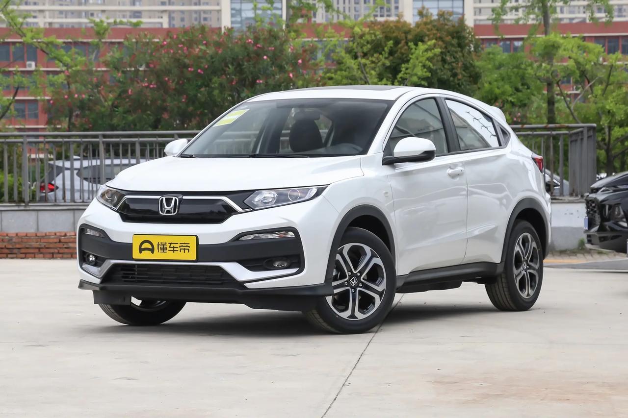 最近聚焦5万预算的二手车，主要盯了三款车：2020款丰田卡罗拉低配、2021款吉