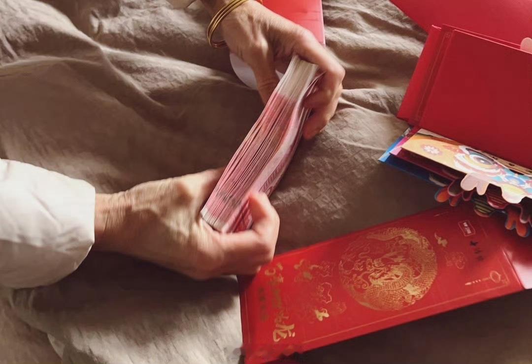 建议大家对钱要有概念现如今从老人到小孩，绝大多数人都扫码刷卡，对钱真没有概念…我