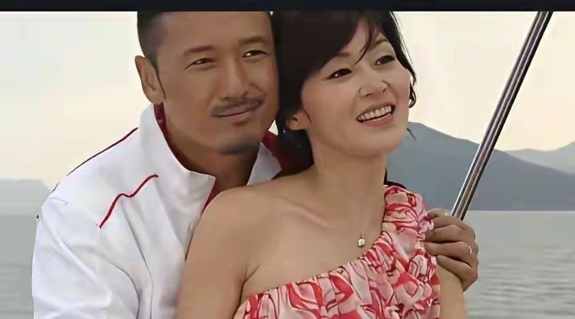 你觉得男演员为艺术付出大，还是女演员为艺术付出更大呢？