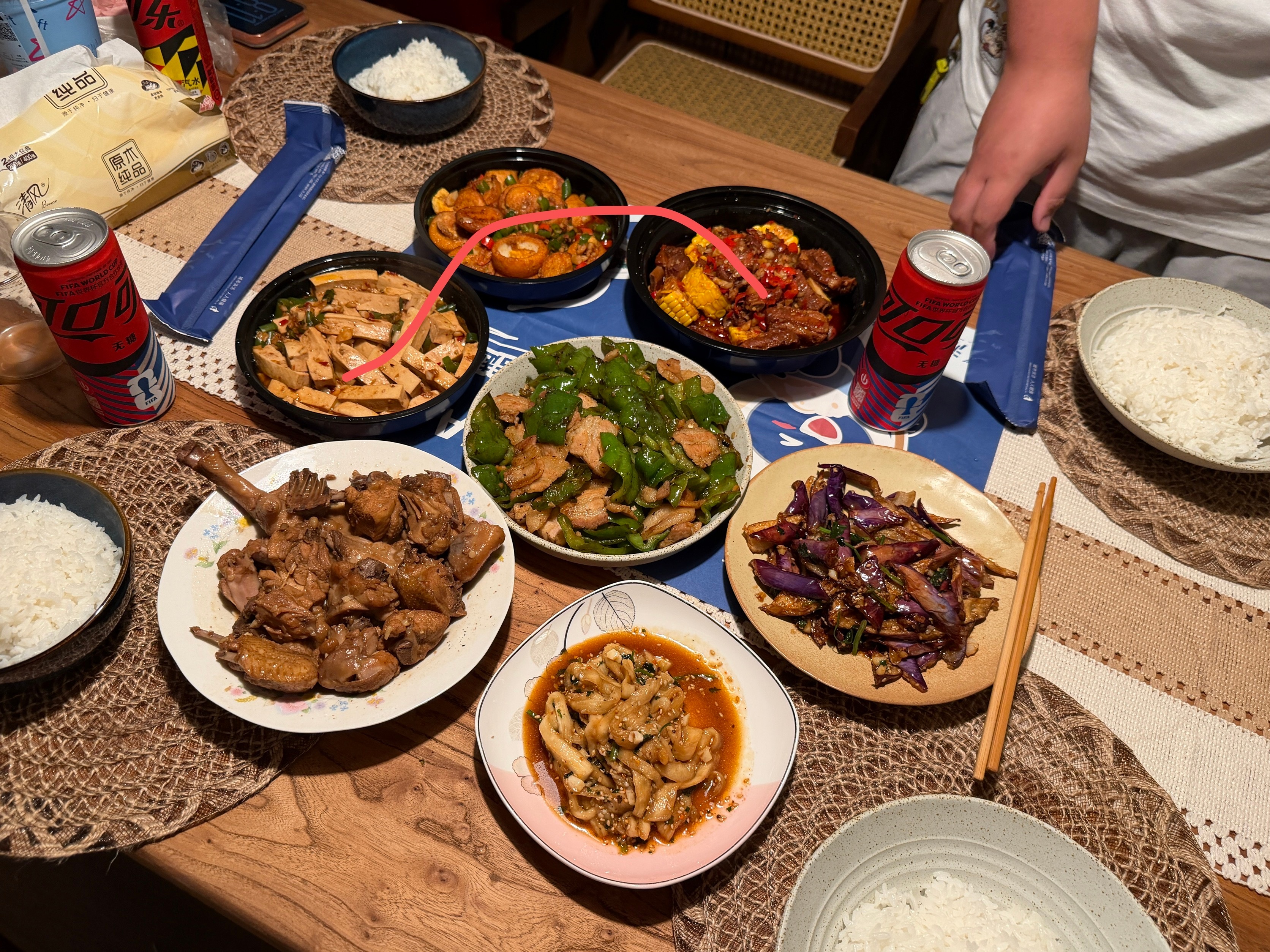 最近回国几乎天天做饭，发现了竟然有螺丝椒此等好吃的食材，辣度刚好，下饭又美味。但