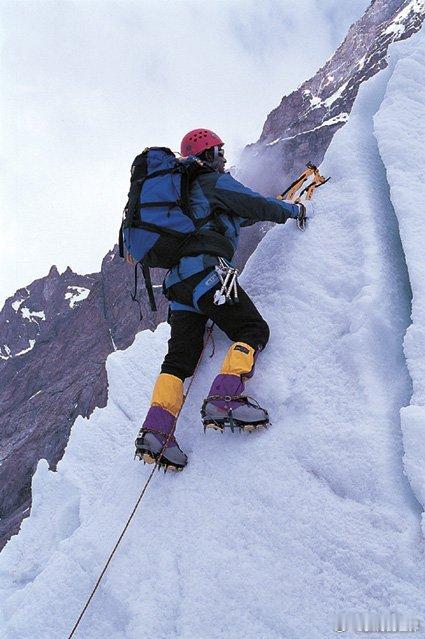 人生就像登山，很多时候，遥看目标，似乎高不可攀，其实每向前一步，我们也就距离目标