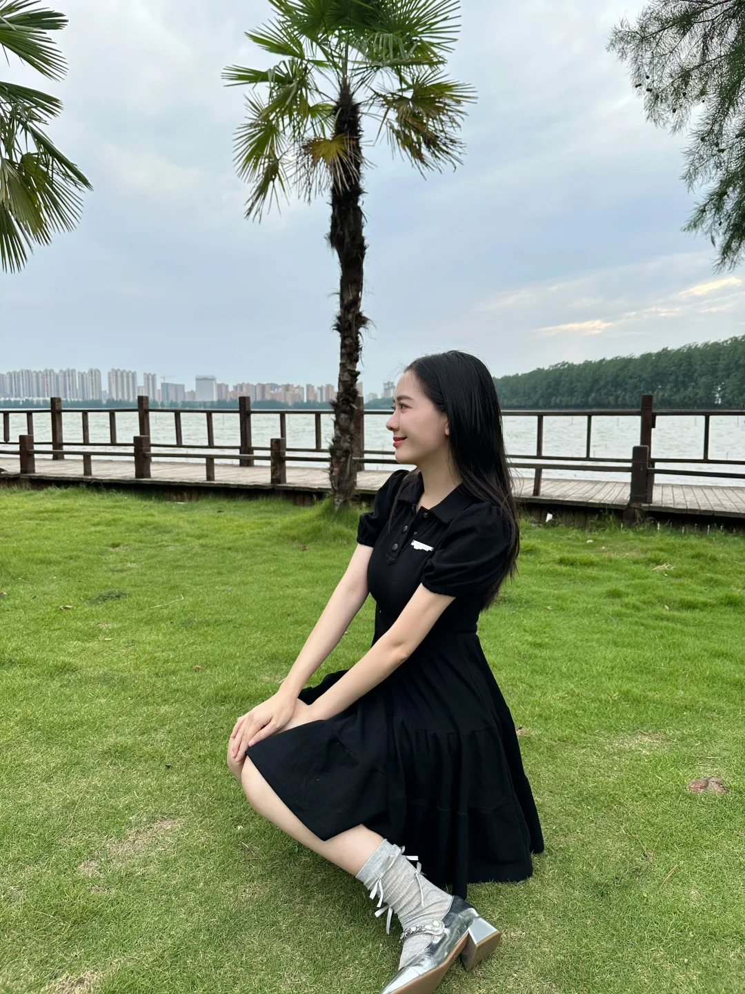 OOTD｜草坪拍照 今天做甜酷女孩👧