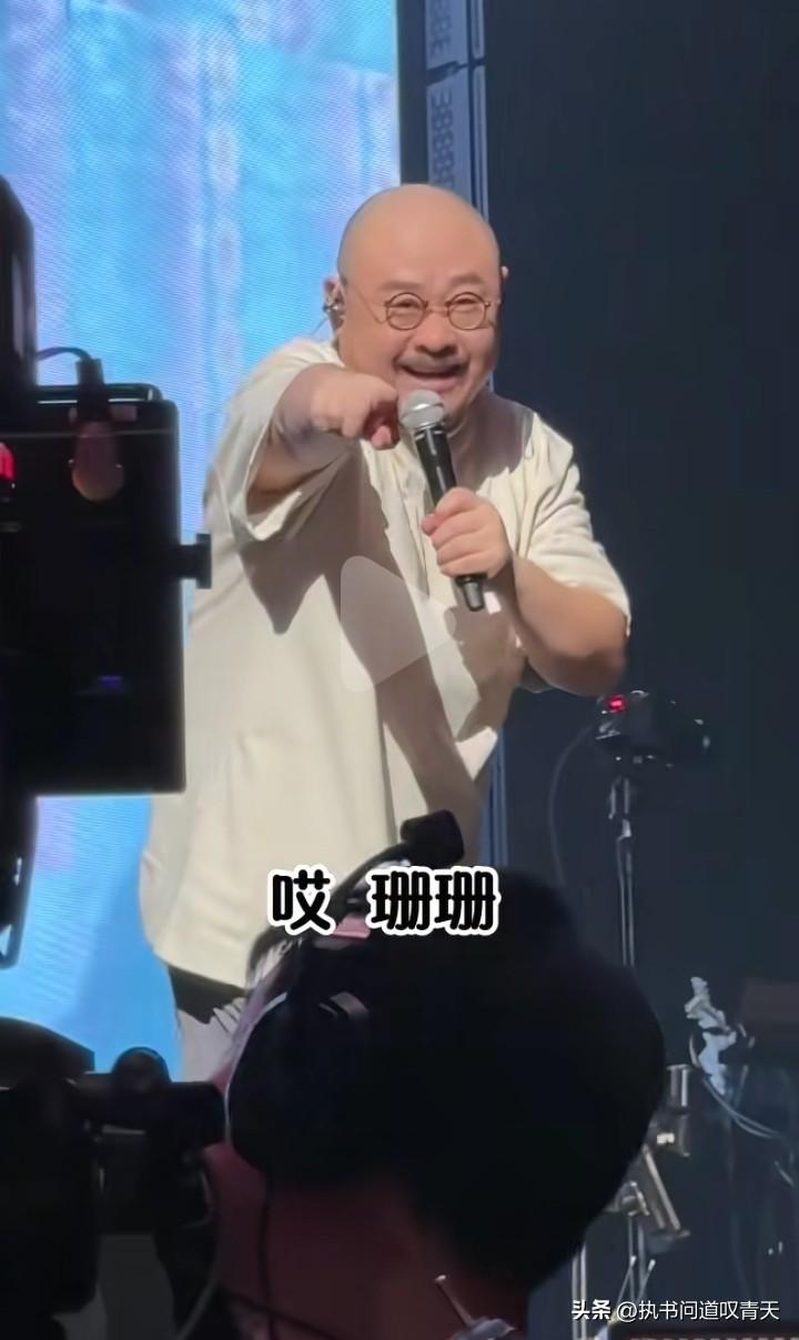 被刀郎老师四次点名的珊珊摊上事了，摊上大事了，这次连她的刀叔也救不了她了，今天她