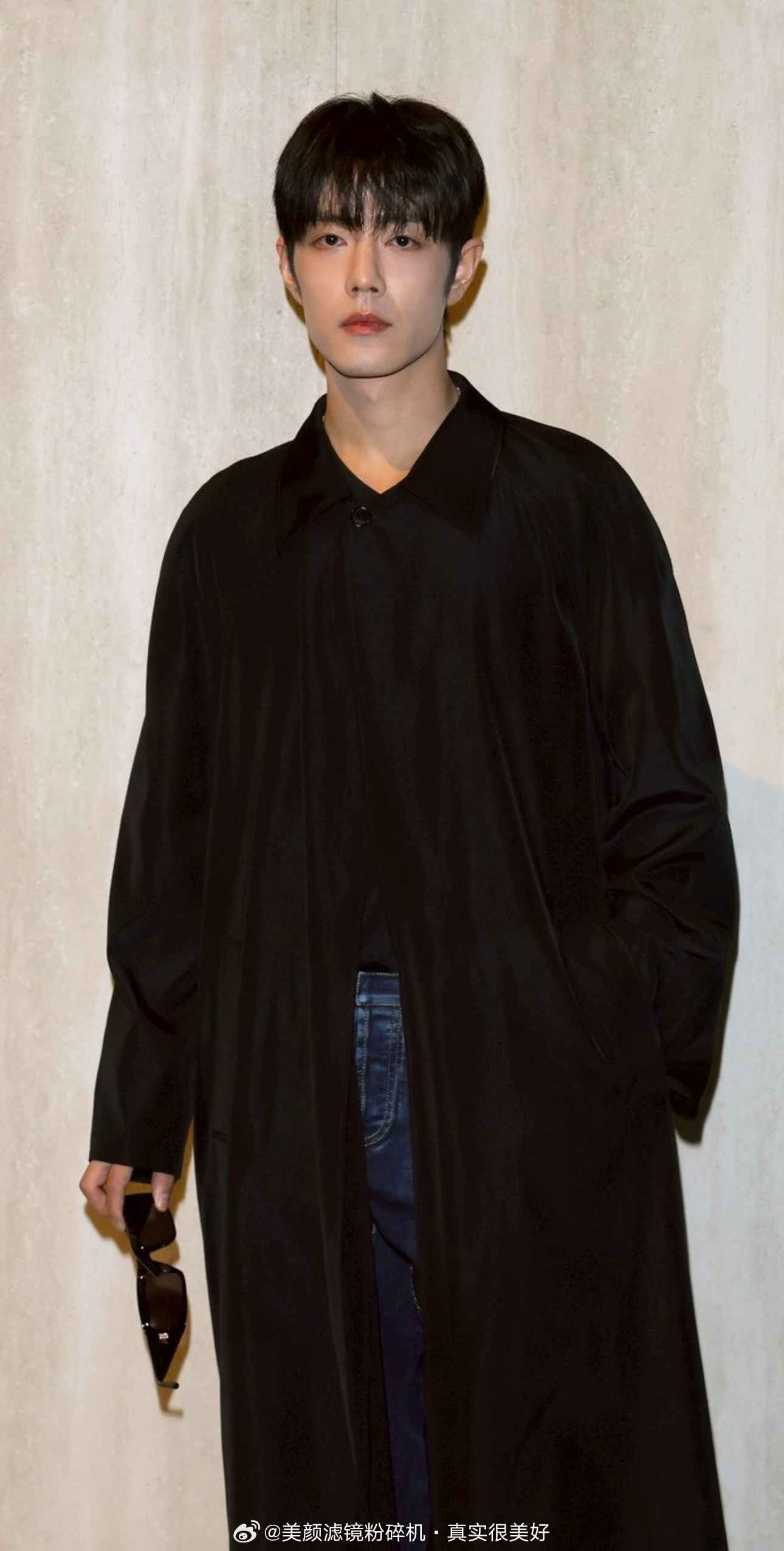 肖战米兰时装周新闻生图肖战 顺产头