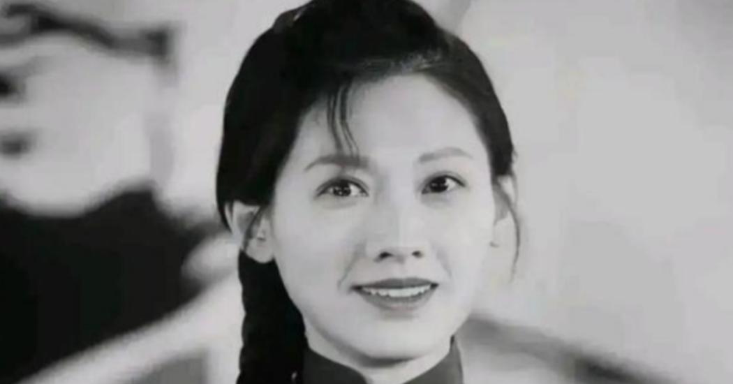 1978年，女知青李亚茹返城前夜，她颤抖着对丈夫说：“今晚，我们做最后一次夫妻吧