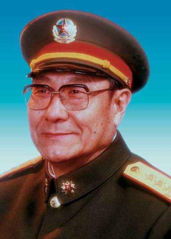 1948年辽沈战役尾声，沈阳城外16岁的国军俘虏徐惠滋攥着遣返路费抹泪，正要转身