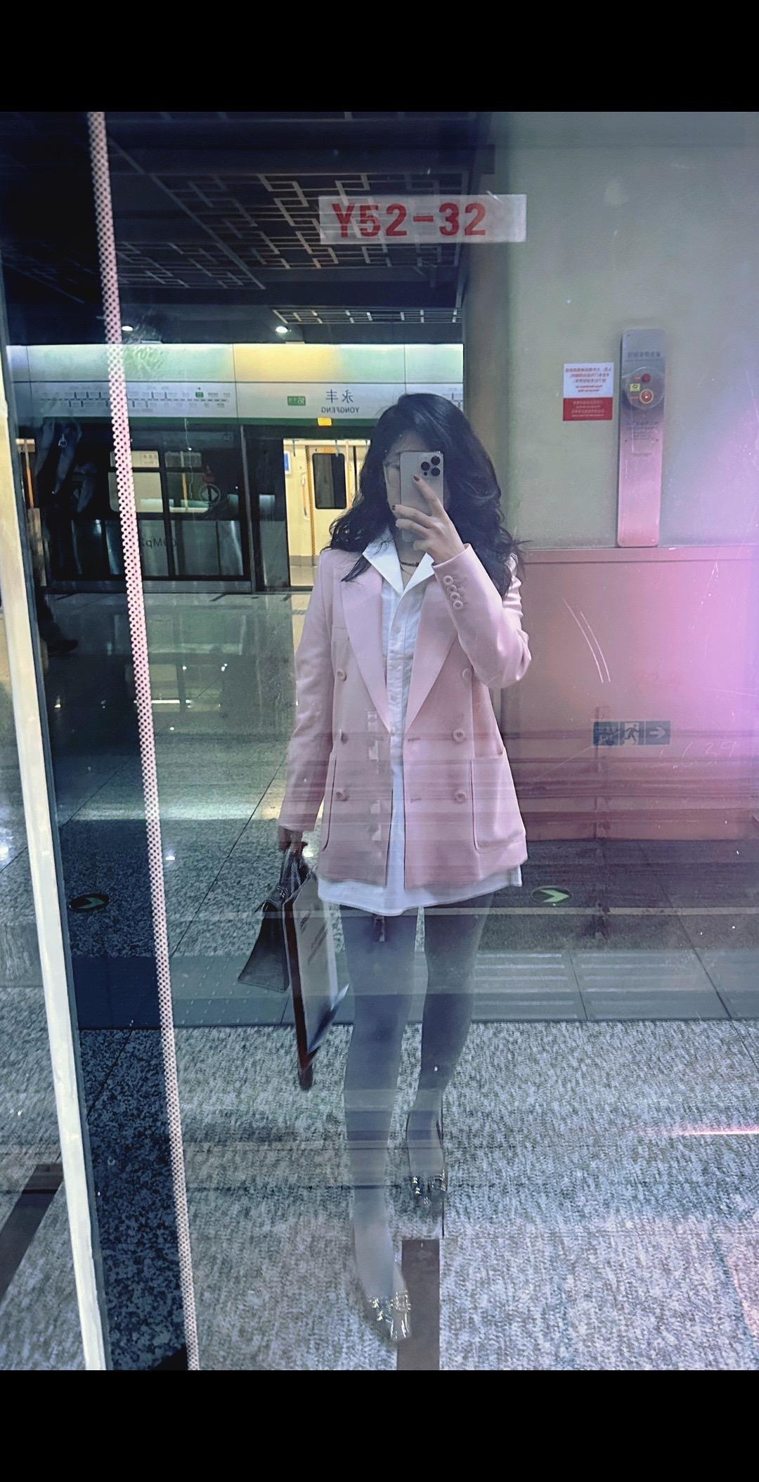 今日穿搭look 早春辣妹我先当了