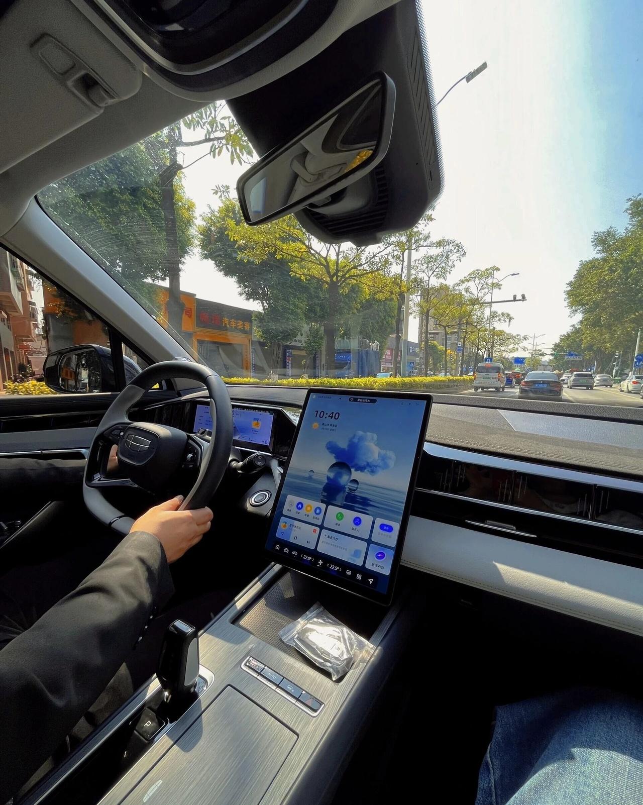 碾压同级的配置+200万用户口碑，10万买博越L还需要犹豫吗？10万SUV油车又