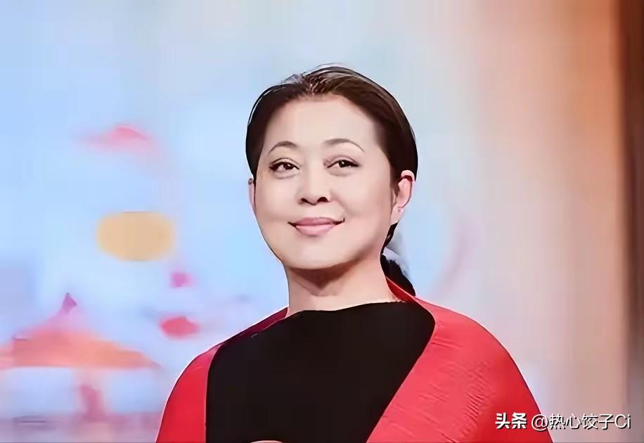 主持人问倪萍，你主持了十三届春晚，请问你能创造这个纪录，最重要的原因是什？她说这