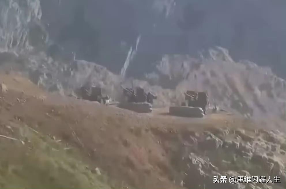 太牛皮了！[赞][赞][赞]咱们量大管饱的远火模拟打击敌方山地炮兵阵地，只一发火