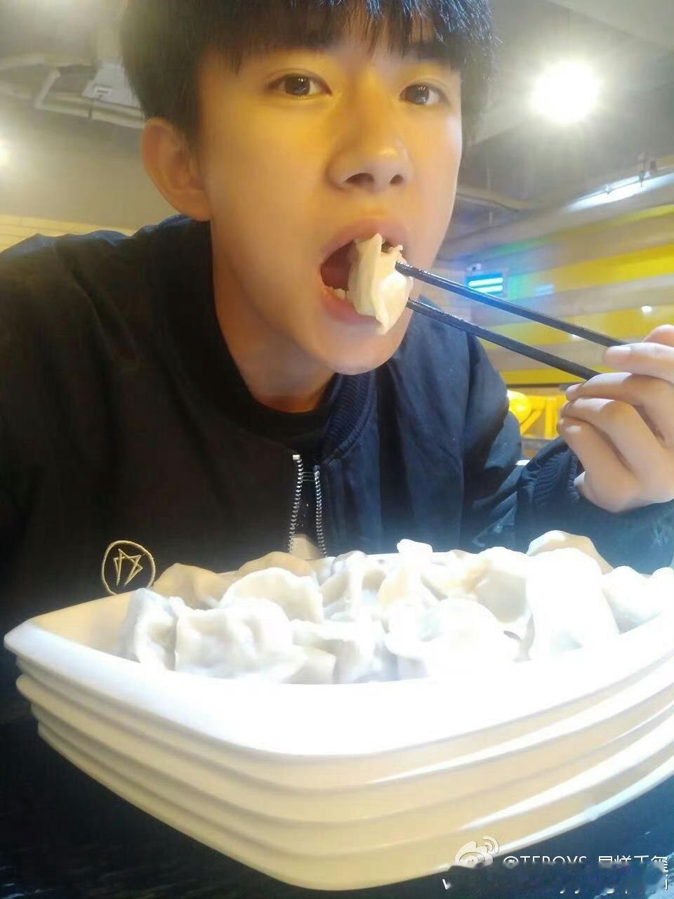今天吃饺子🥟 