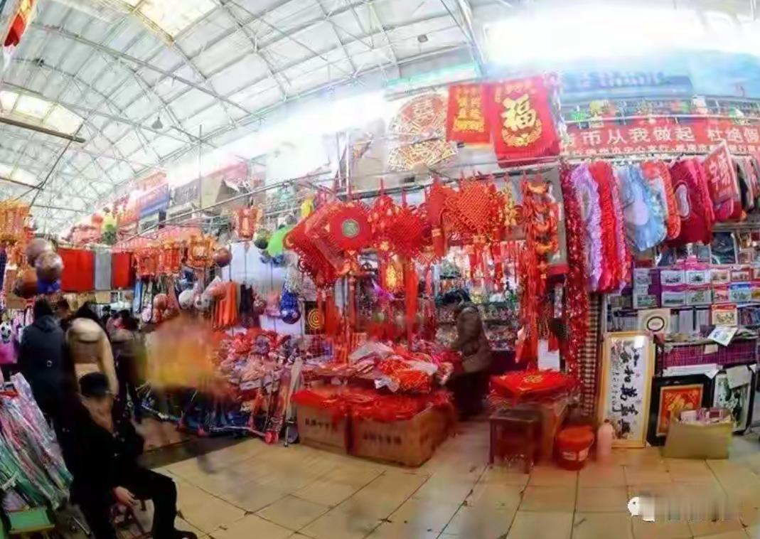 城隍庙如果搬到这里，早就火爆了！
城隍庙曾经是德州最标志性的购物市场，物全价廉，