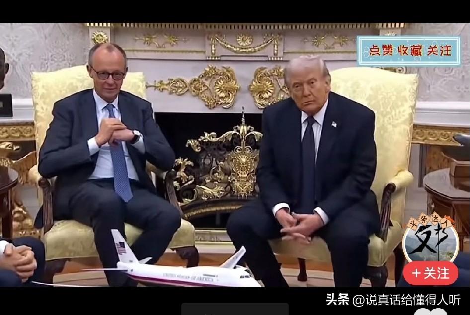 刚来过中国赶去美国的德国总理拘谨太