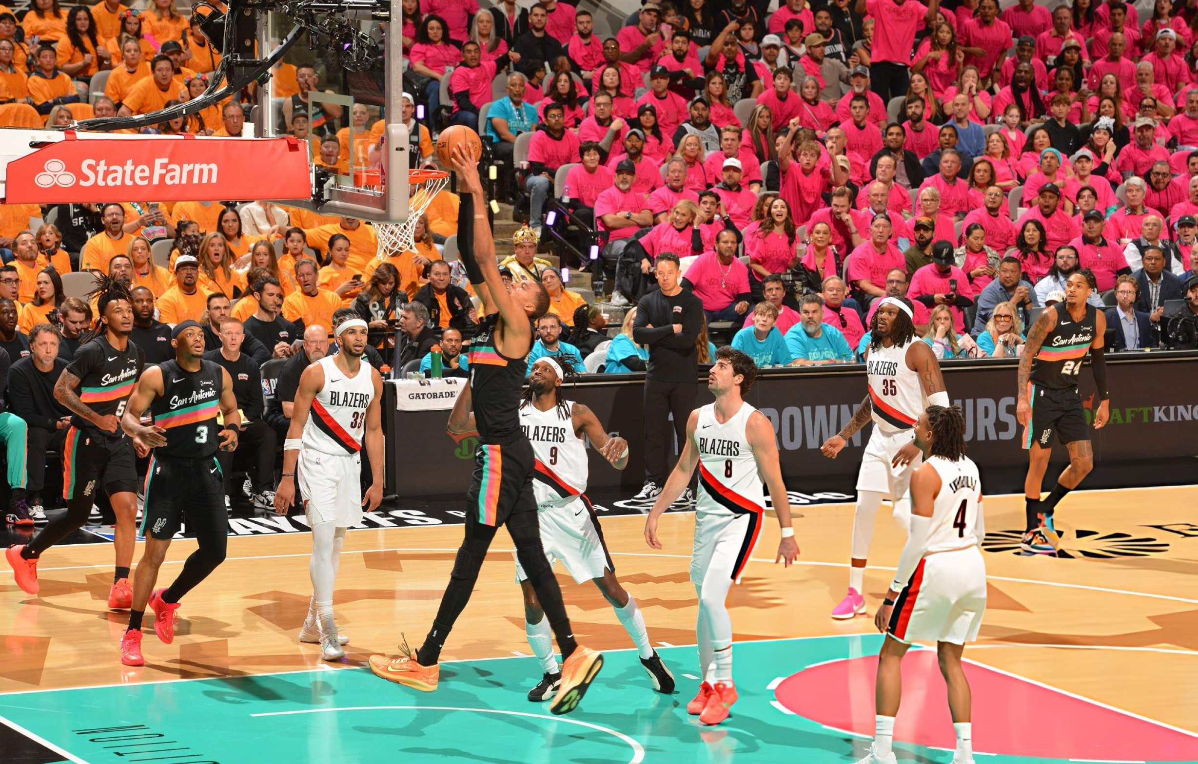 季后赛第一场新赛季篮不住我的观赛搭子