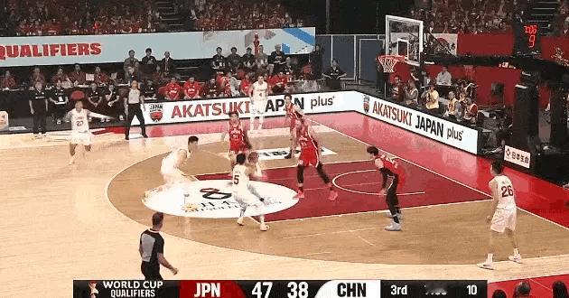 贺希宁，硬！中国男篮vs日本男篮