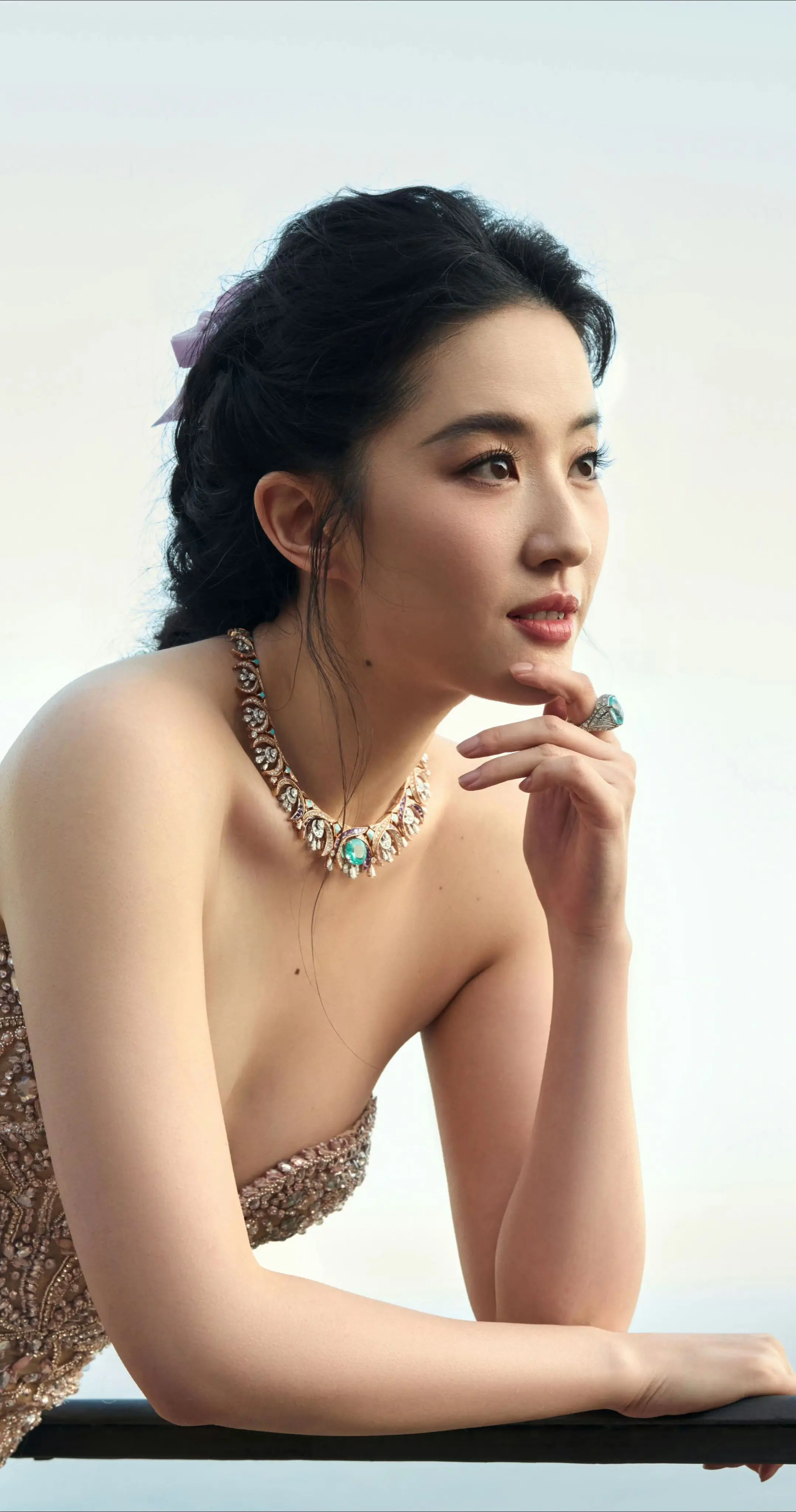 这完全是女王。