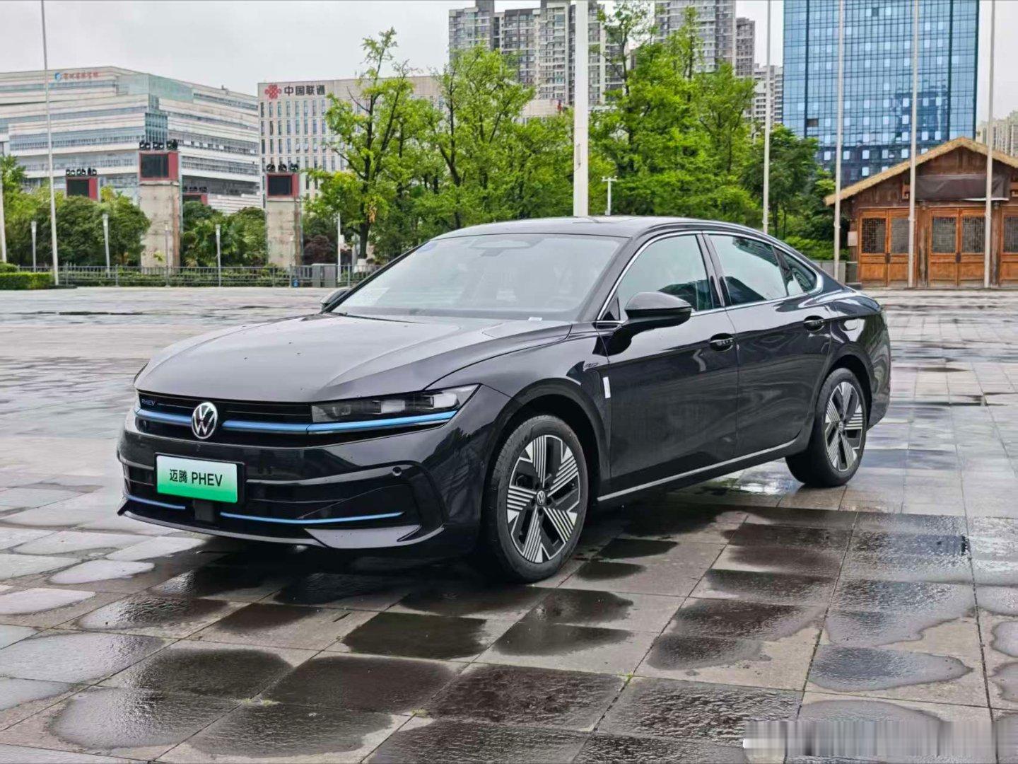 过去很长一段时间，合资插混总给我一种敷衍应付的印象，要么能耗控制拉胯，要么智能配