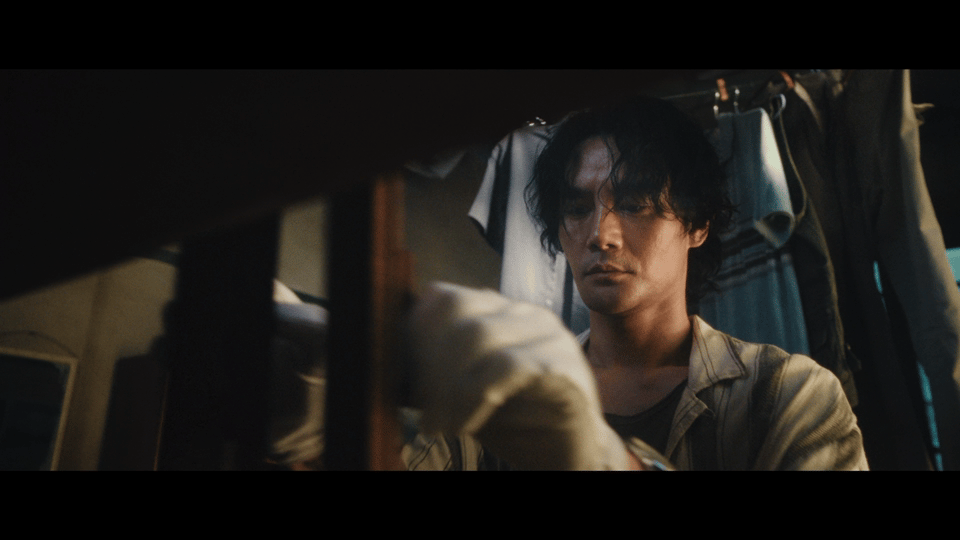 交锋预告交锋这部作品很是期待，预告里面质感满满，一整个张力十足啊，不论是台词还是