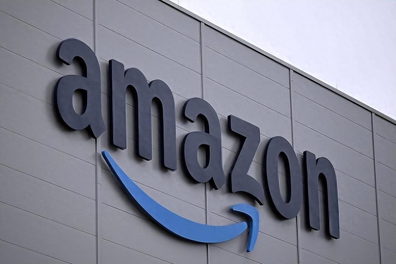 美国这波AI乱局，已经不是“技术竞争”那么简单了，像是国家、资本、企业三股力量狠