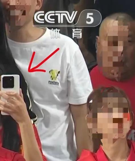 不是说小米14没人买么，都卖了144w+台了，还有好多人说，哎呀我身边没有一个人
