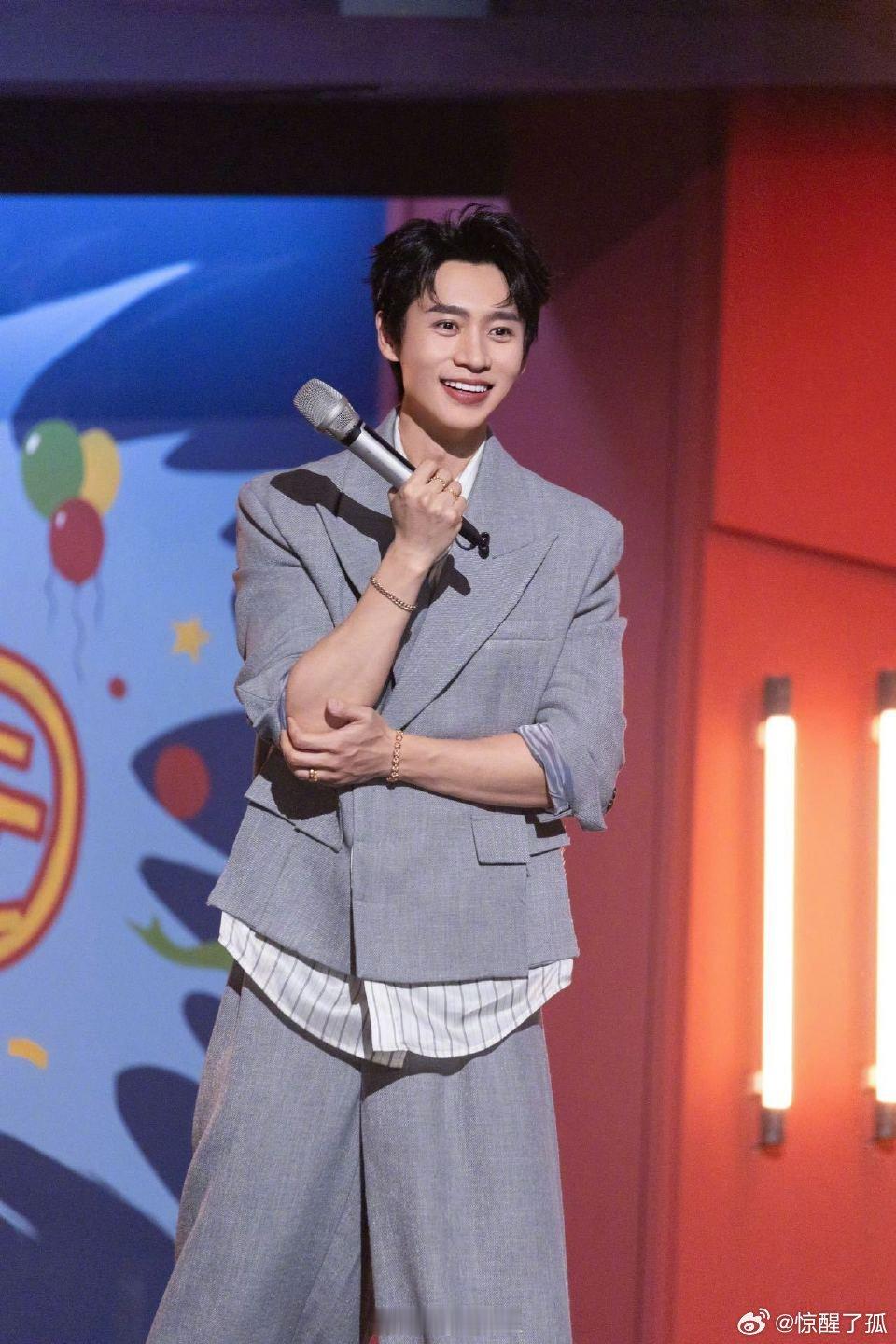 魏晨承包了所有高音谁能扛住魏晨的高音暴击！干净又有力量的声线，技术美融合满格情感