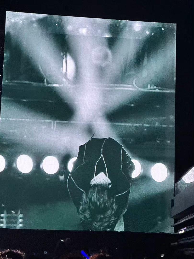 谁不想急头白脸和TizzyT冷战一下TizzyT他肯为朕花心思就好 谁不想急头白