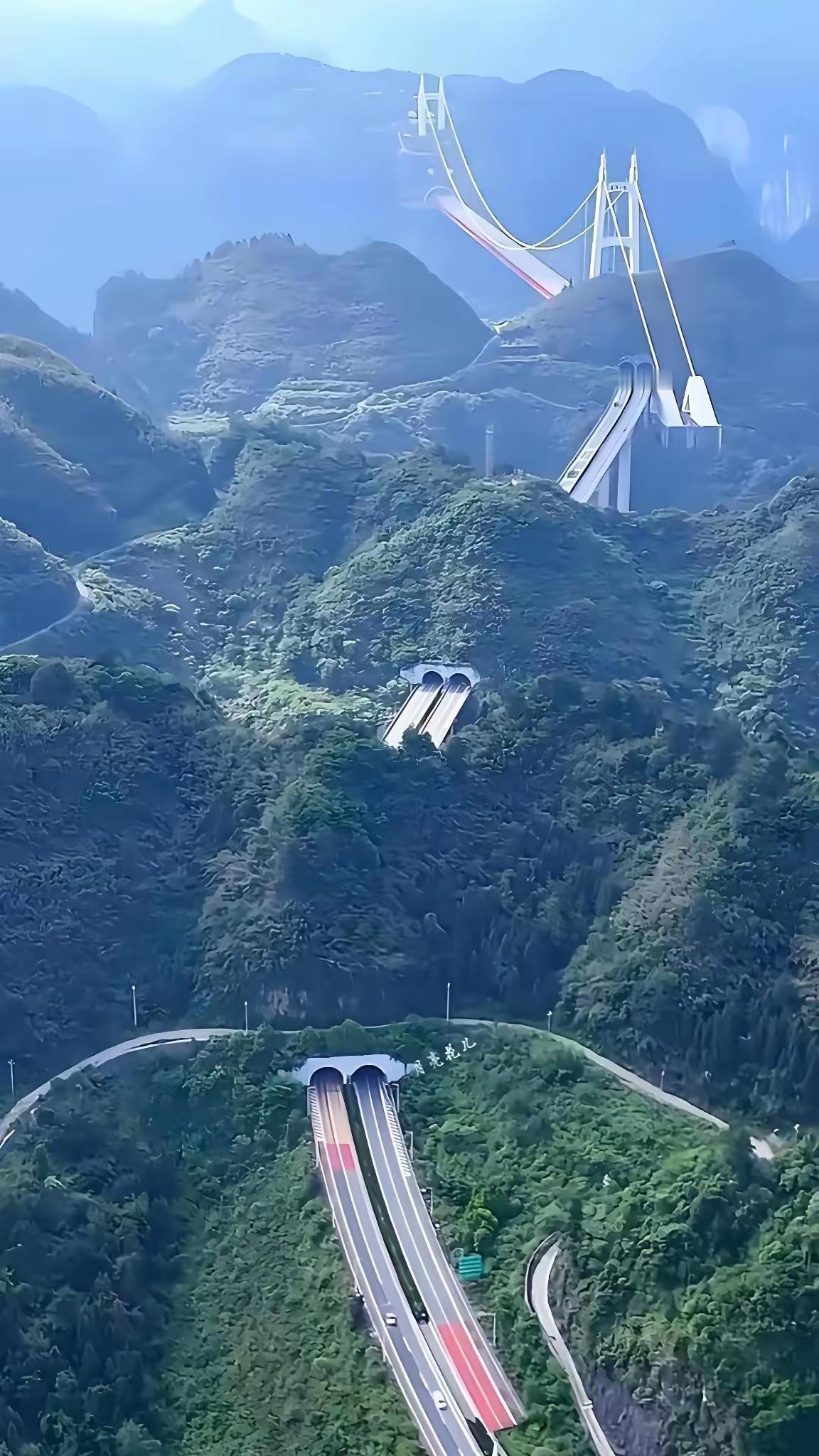 只有在我们伟大的社会主义国家，才会出现的如此景象。西部，将成为未来发展的引擎！