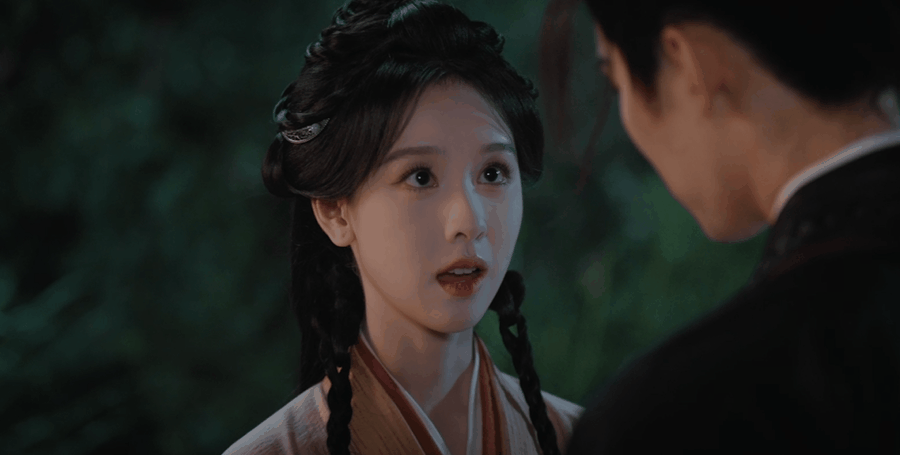 翘楚第7集8分31秒谢燕来就在那安安静静接纳她的委屈，真乖啊！抬手收回去，你是真