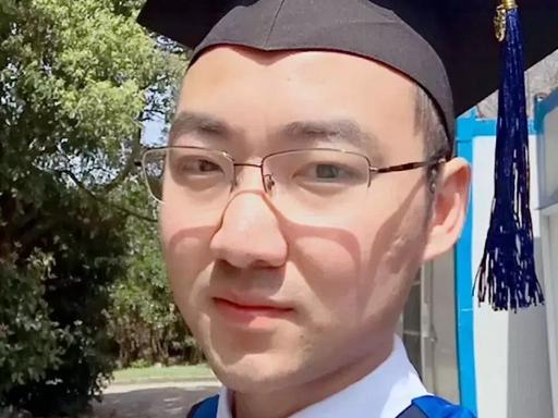[兔子]上海 29 岁交大硕士突发白血病，他哭着求医生救他，谁知，父母的做法，竟