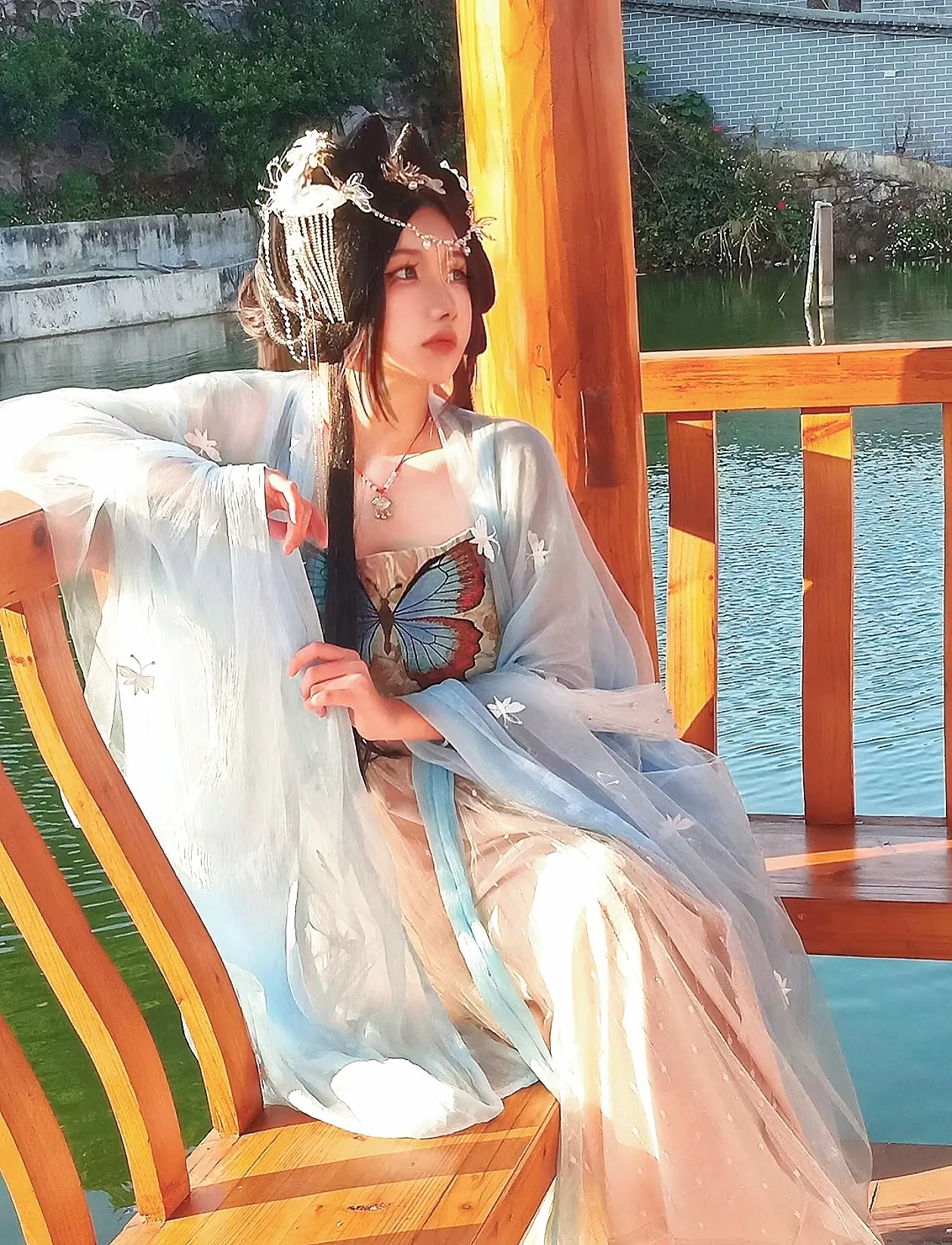 你憔悴我替你明媚