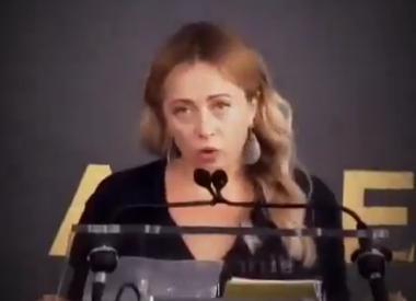 意大利总理梅洛尼真是好样的！她彻底摧毁了特朗普的傲慢。

2026年4月22日，