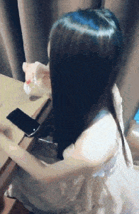 刚想发作，憋回去了