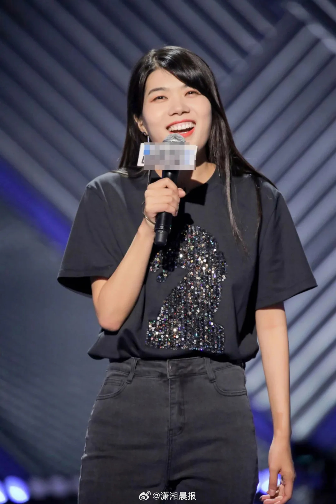 【#杨笠谈爆红之后#：人生最好的事和最坏的事同事发生】#杨笠称一夜爆红时父亲癌症