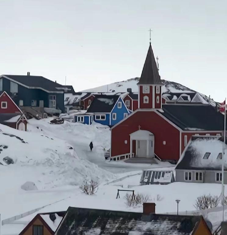 把美国当成知己，一旦露出獠牙，弱国小命休矣！60亿给格陵兰岛人，格陵兰岛人公投做