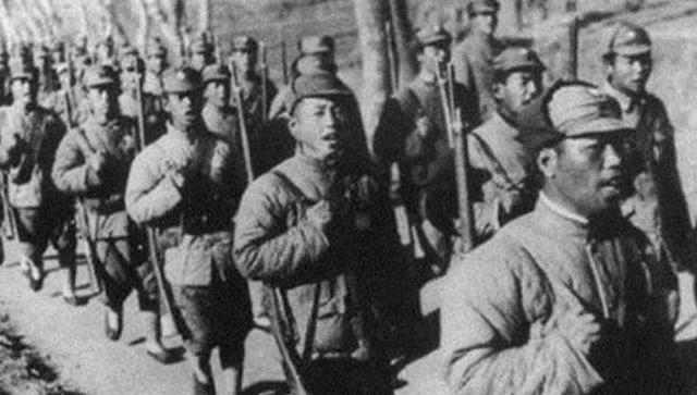 1958年，青海“土皇帝”马步芳偷偷在亲侄女喝的水里下了药，扒光她的衣服后，迫不