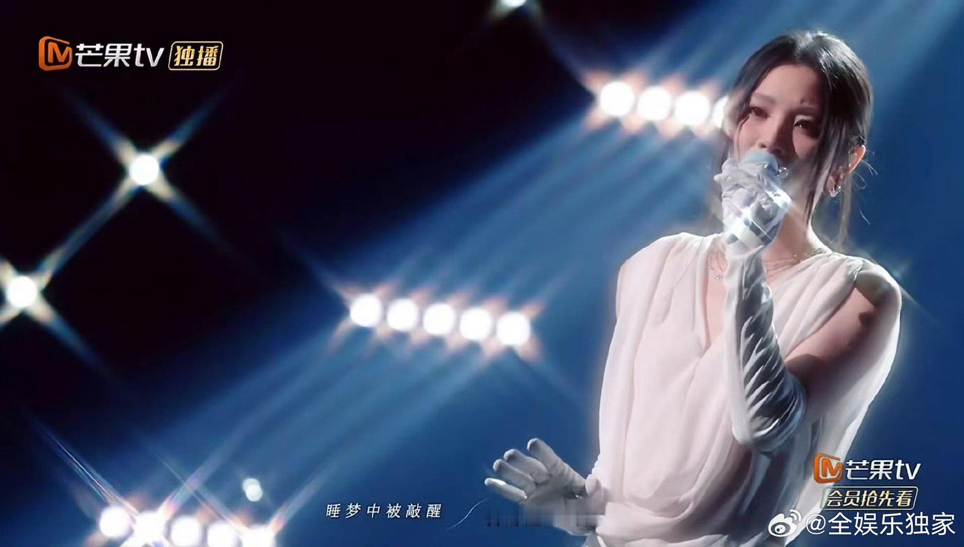 周兴哲姚晓棠的屋顶上男帅女美 声生不息周兴哲姚晓棠这组合锁死！男帅女美歌声还这么