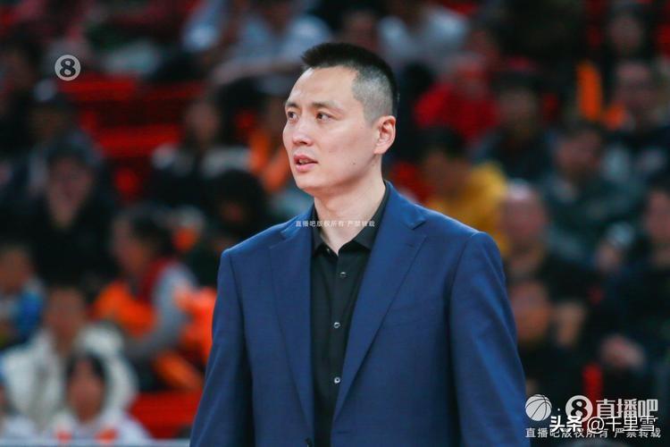 上海队一战创造了三个奇迹！
1、上海队在客场落后20分的情况下，实现大逆转，99