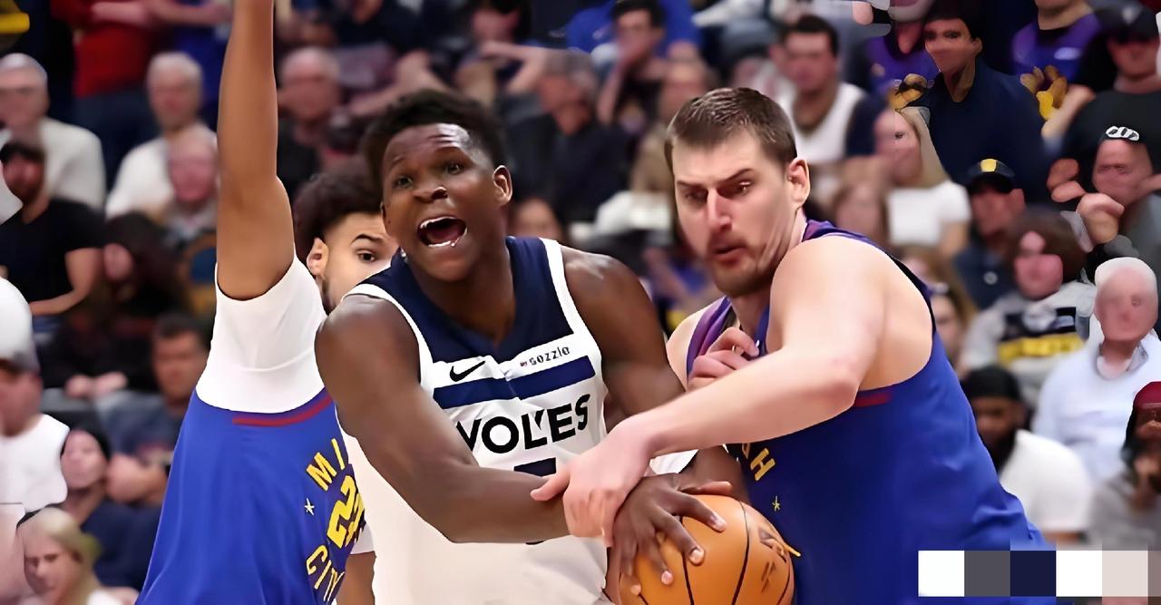 今日NBA疯了！三大爆冷+绝杀+奇兵炸场，约基奇拉胯CJ封神，这才是季后赛的味道