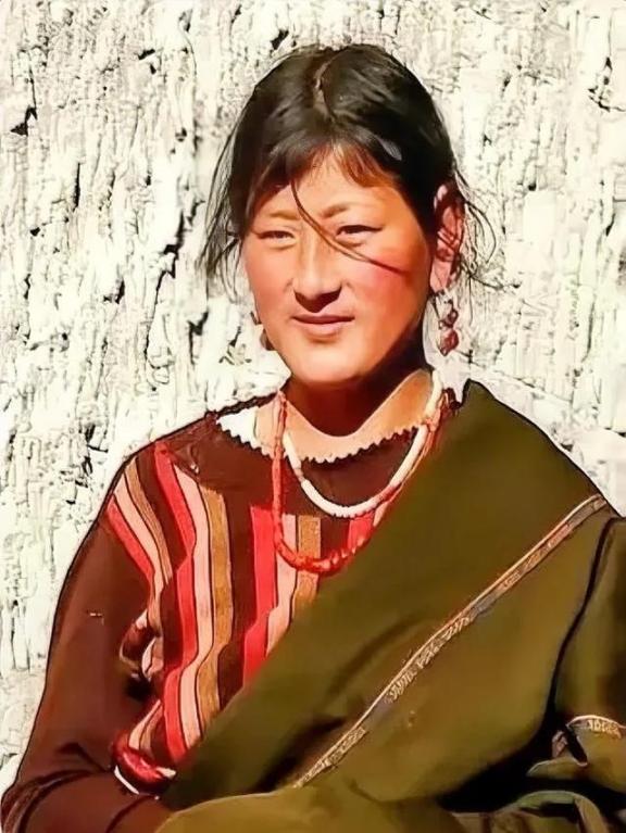 为什么西藏人很少出来打工？其实说白了，因为西藏人口本来就少，穷人靠着福利补贴都能