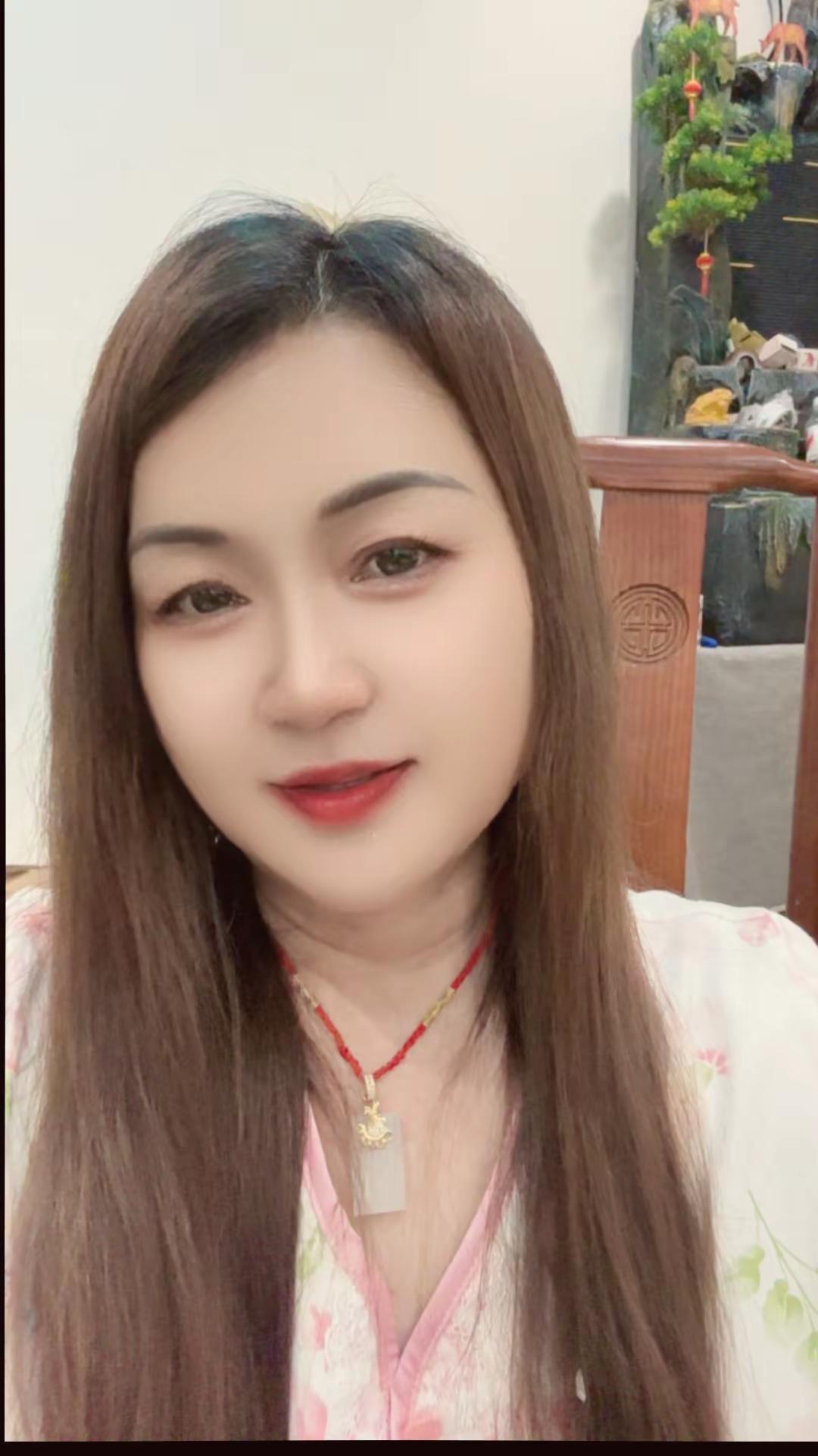 认真生活的人运气不会太差 ，日常闲拍爱生活爱自己 ！