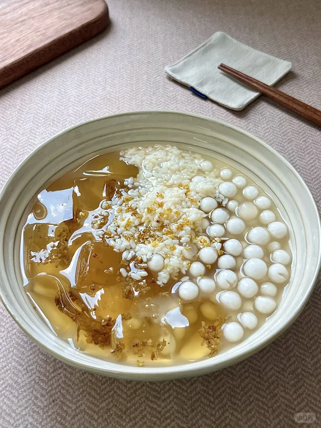 没胃口就想吃点冰粉🤤桂花酒酿小圆子🍨