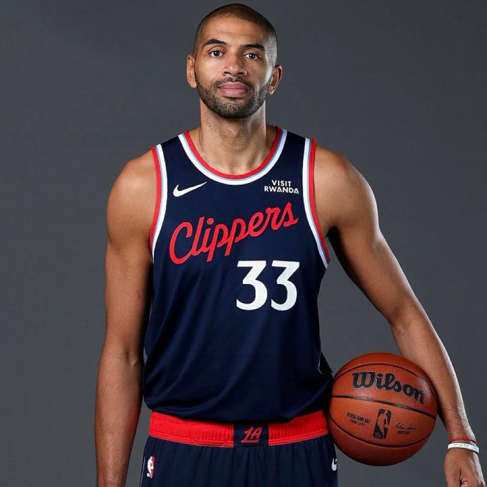 法国皮蓬宣布退役！37岁的巴图姆正式告别职业篮球。征战NBA长达18个赛季后，这