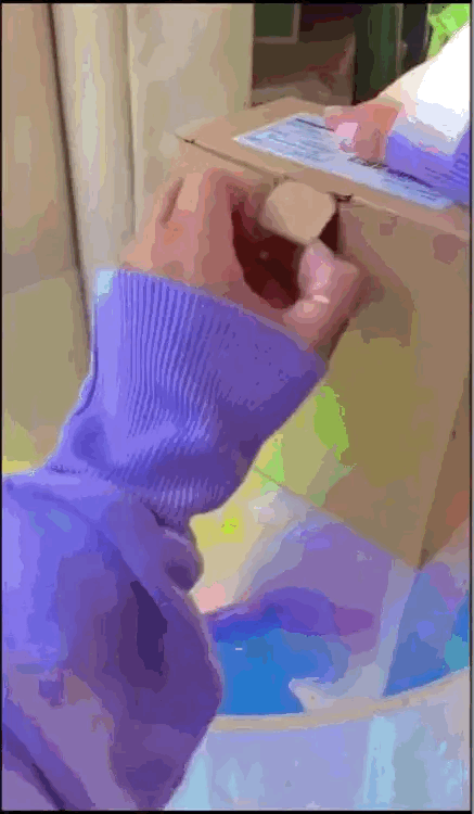 花里胡哨的灯，实用性应该等于零。