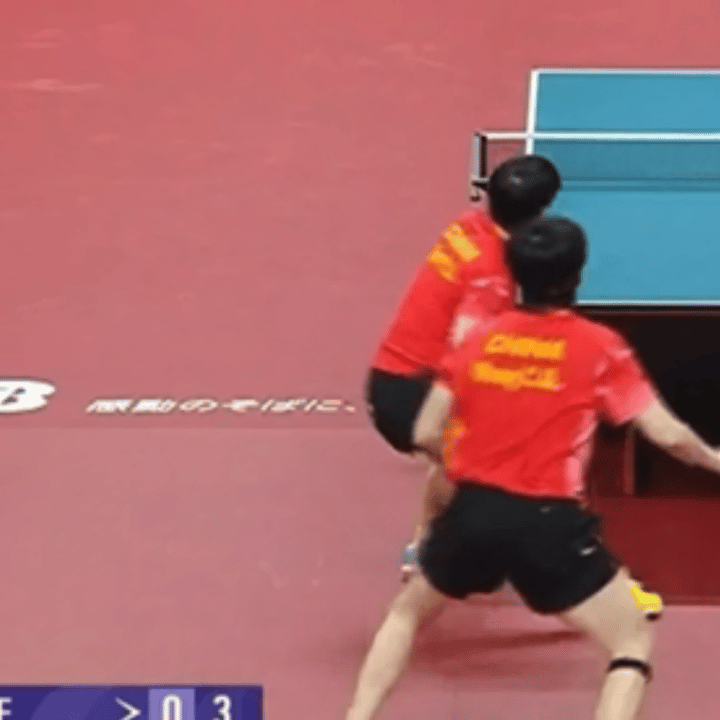 中国人能飞，飞完还得继续跑位 ​​​