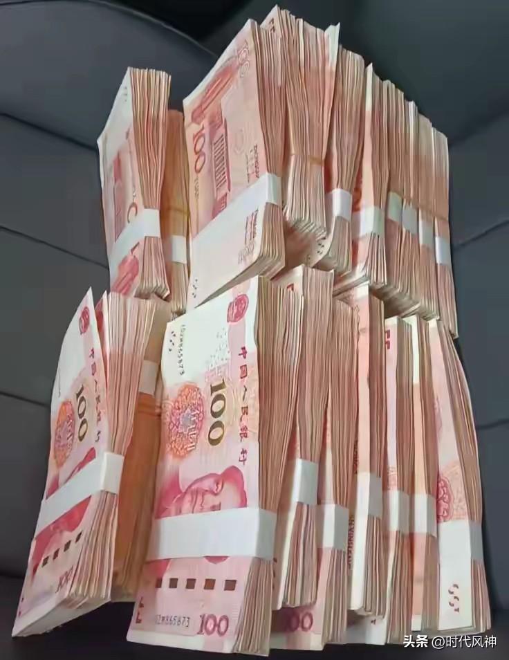 我的预感真的太准了，财运已经在路上，挡都挡不住！
接下来的日子里，正财稳稳当当，