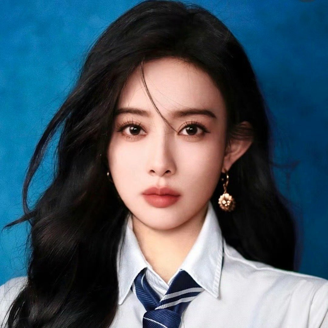 孟子义打小眼睛就大 是呢孟子义就是超级大美女 ​​​