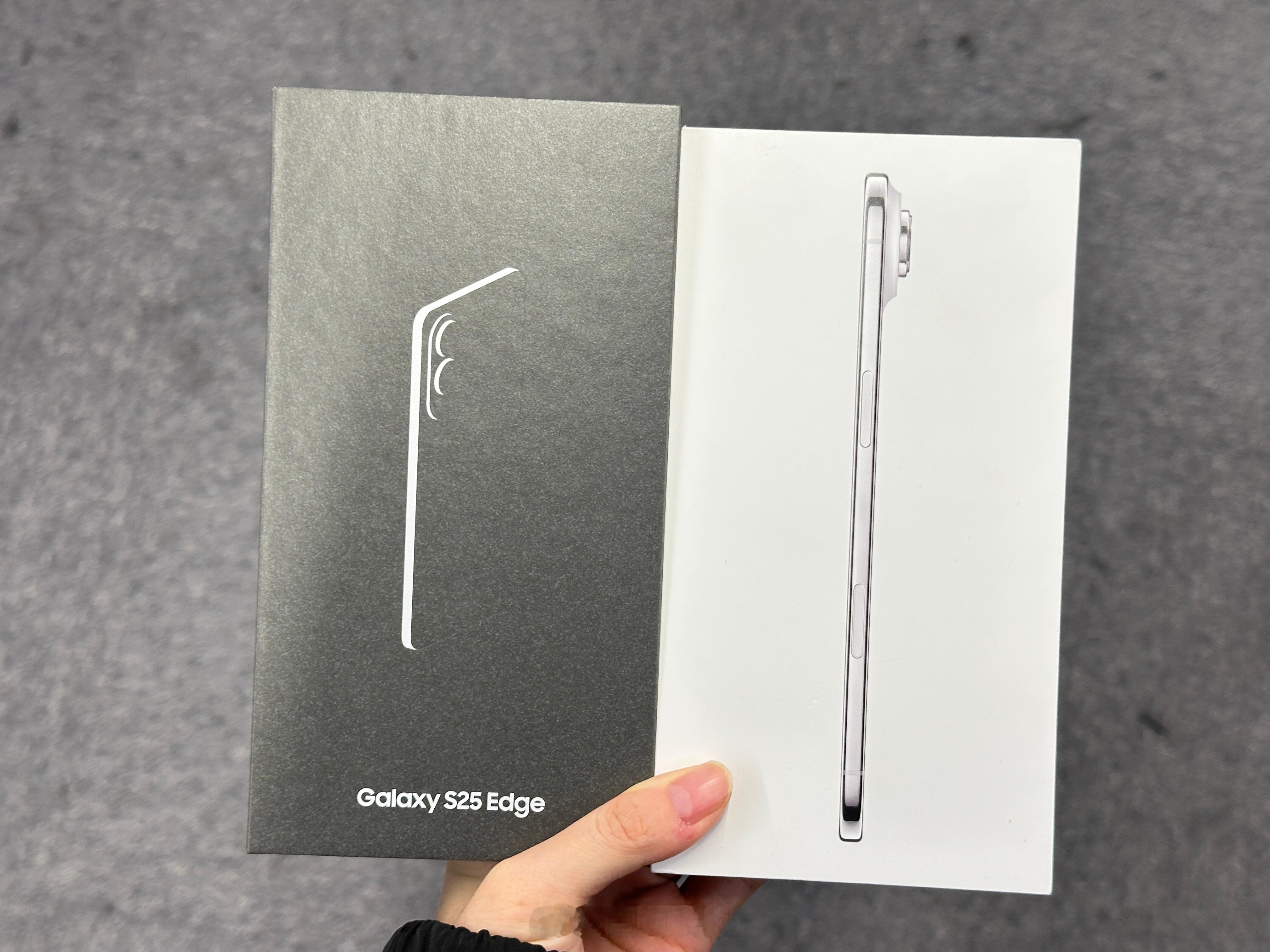 小伙伴购入了一台三星S25 Edge最近这台机叠国补降了快3k 4k多入手和iP